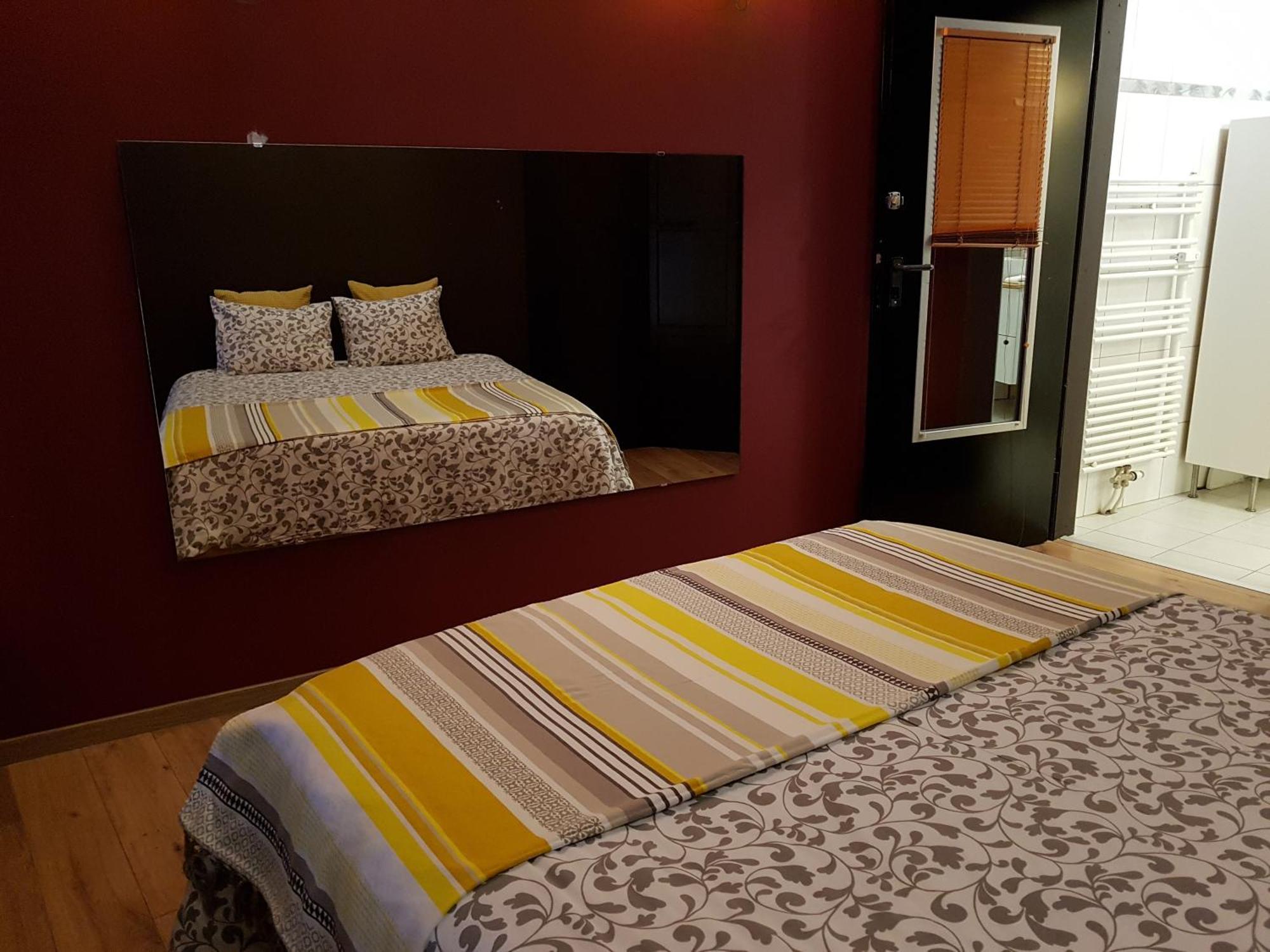 בריסל Apartment Chez Esmara Et Philippe חדר תמונה